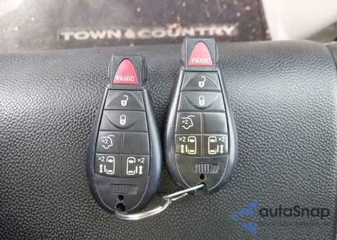 2014 Chrysler Town & Country Touring from USA, damaged, VIN 2C4RC1BG1ER358767